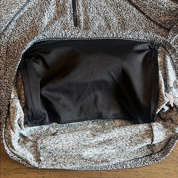 Avia Black White Quarter Zip Pullover Thumb Hole Cuffs Zip Pockets Size M (8-10) - Picture 11 of 14